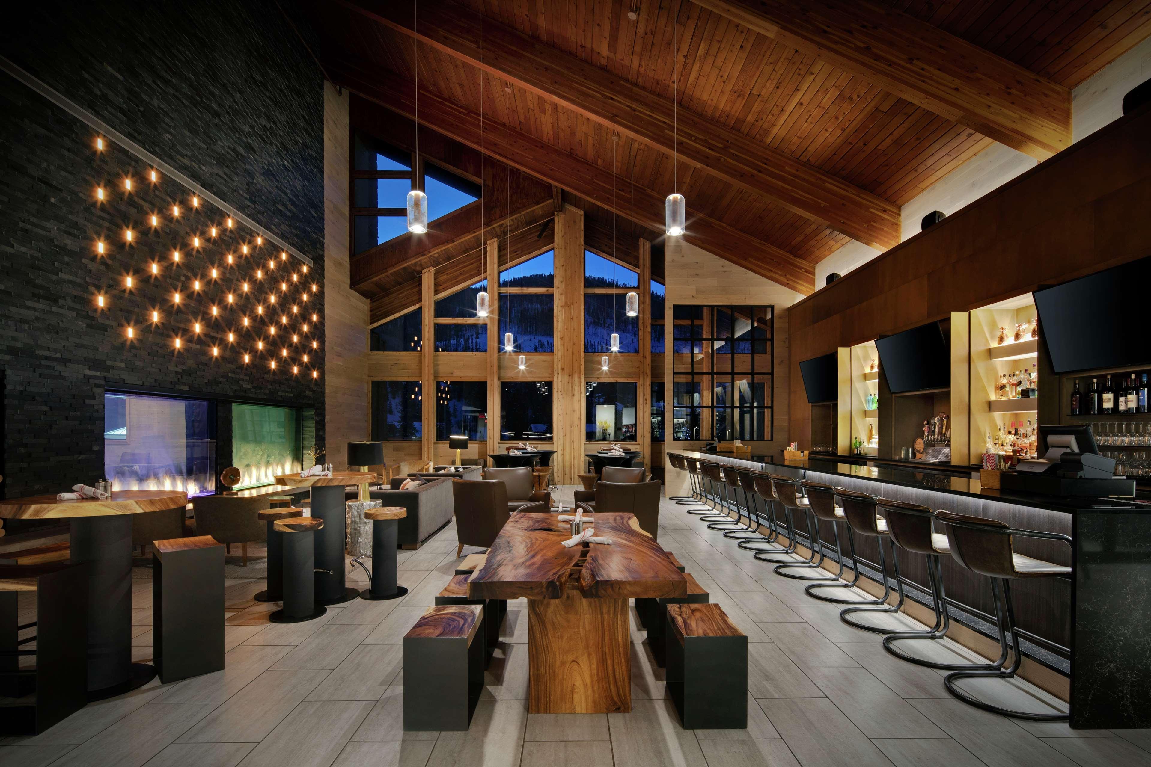 Highline Vail - A Doubletree By Hilton Hotel Buitenkant foto