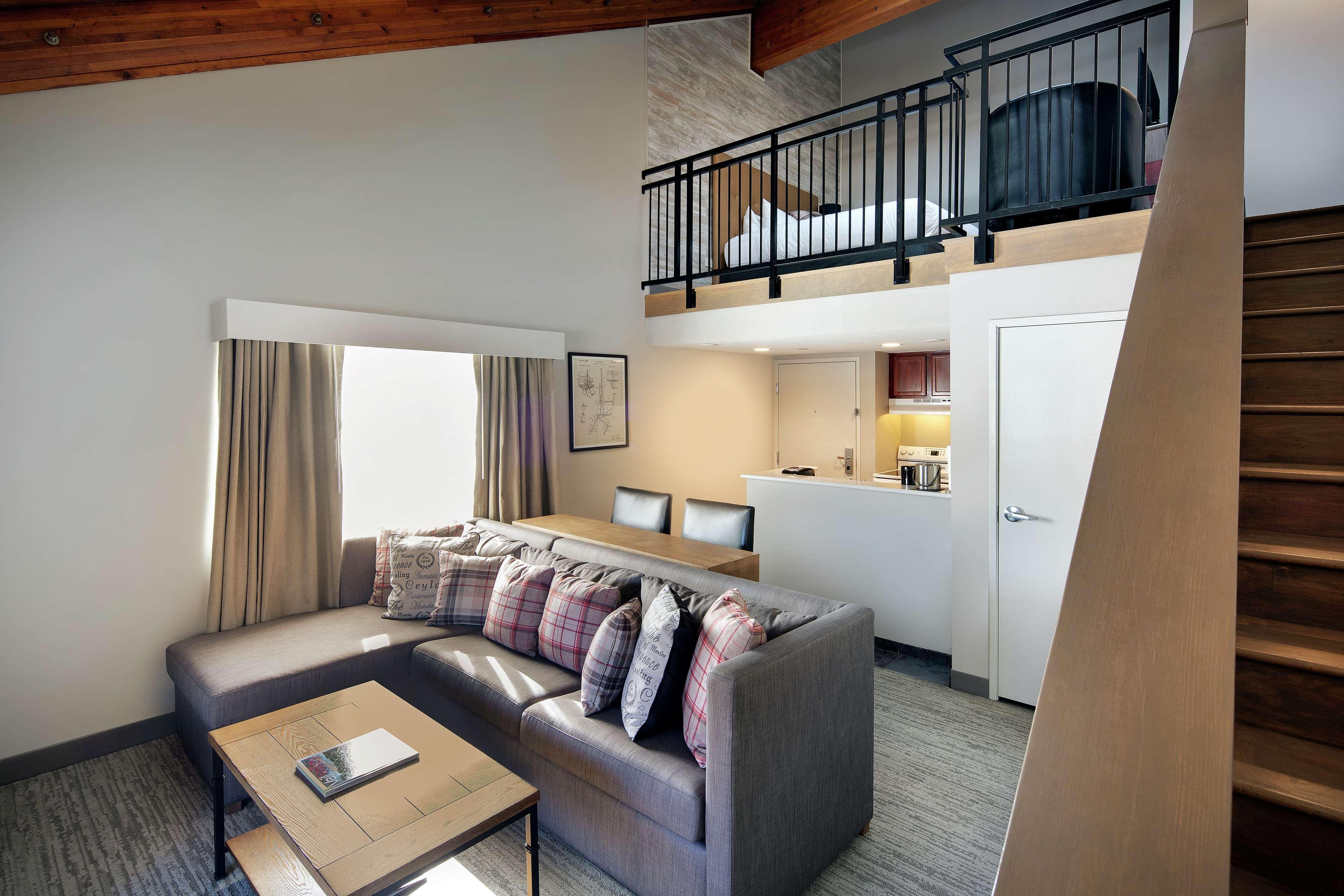 Highline Vail - A Doubletree By Hilton Hotel Buitenkant foto
