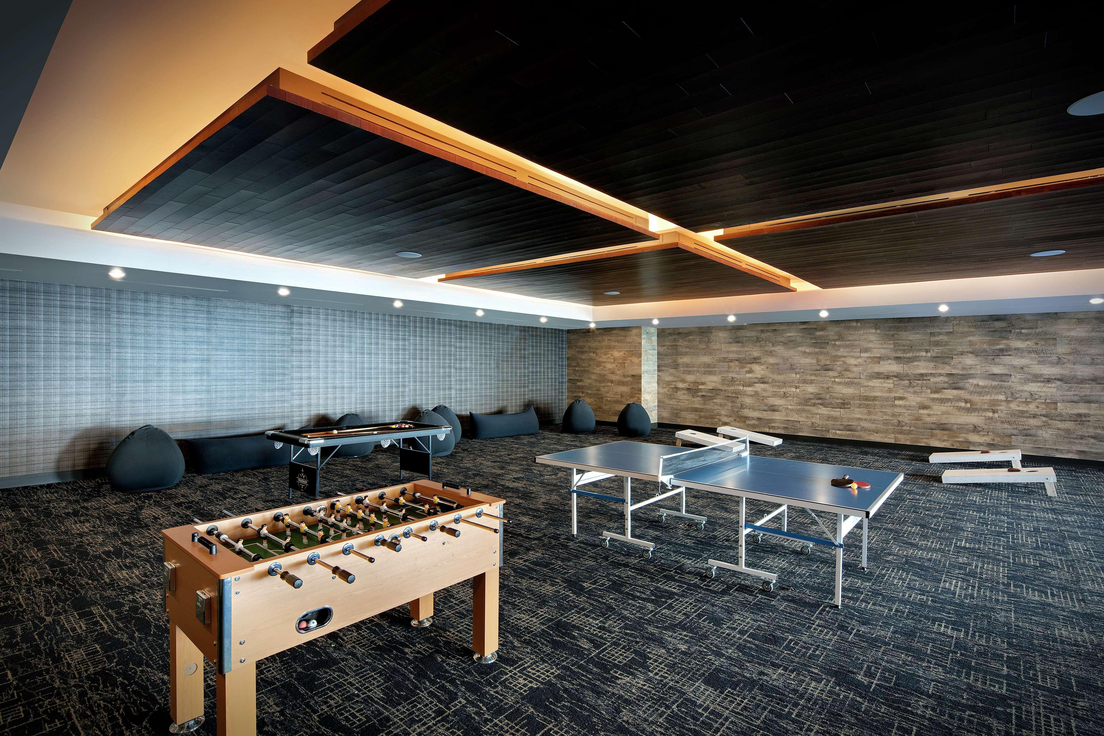Highline Vail - A Doubletree By Hilton Hotel Buitenkant foto