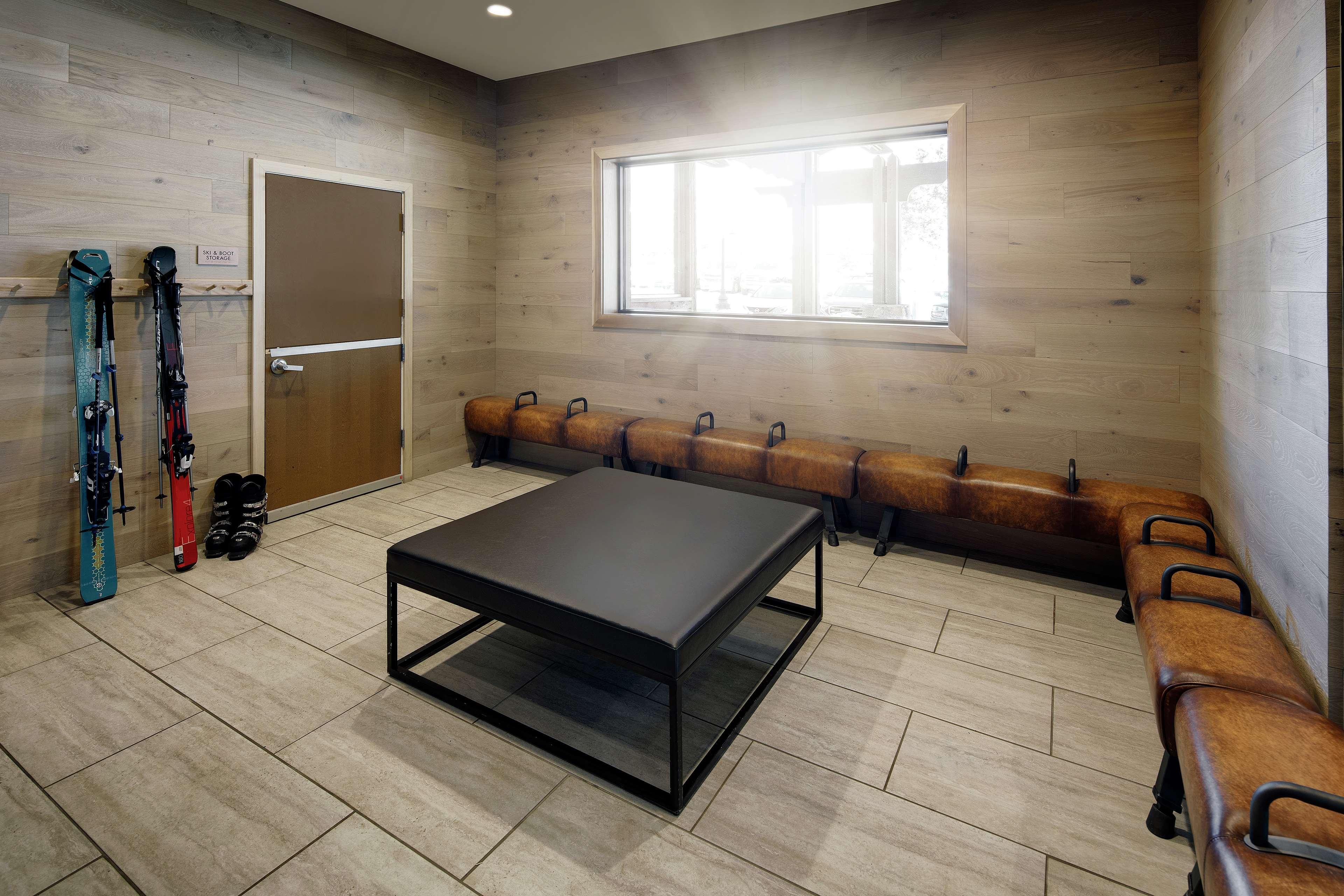 Highline Vail - A Doubletree By Hilton Hotel Buitenkant foto
