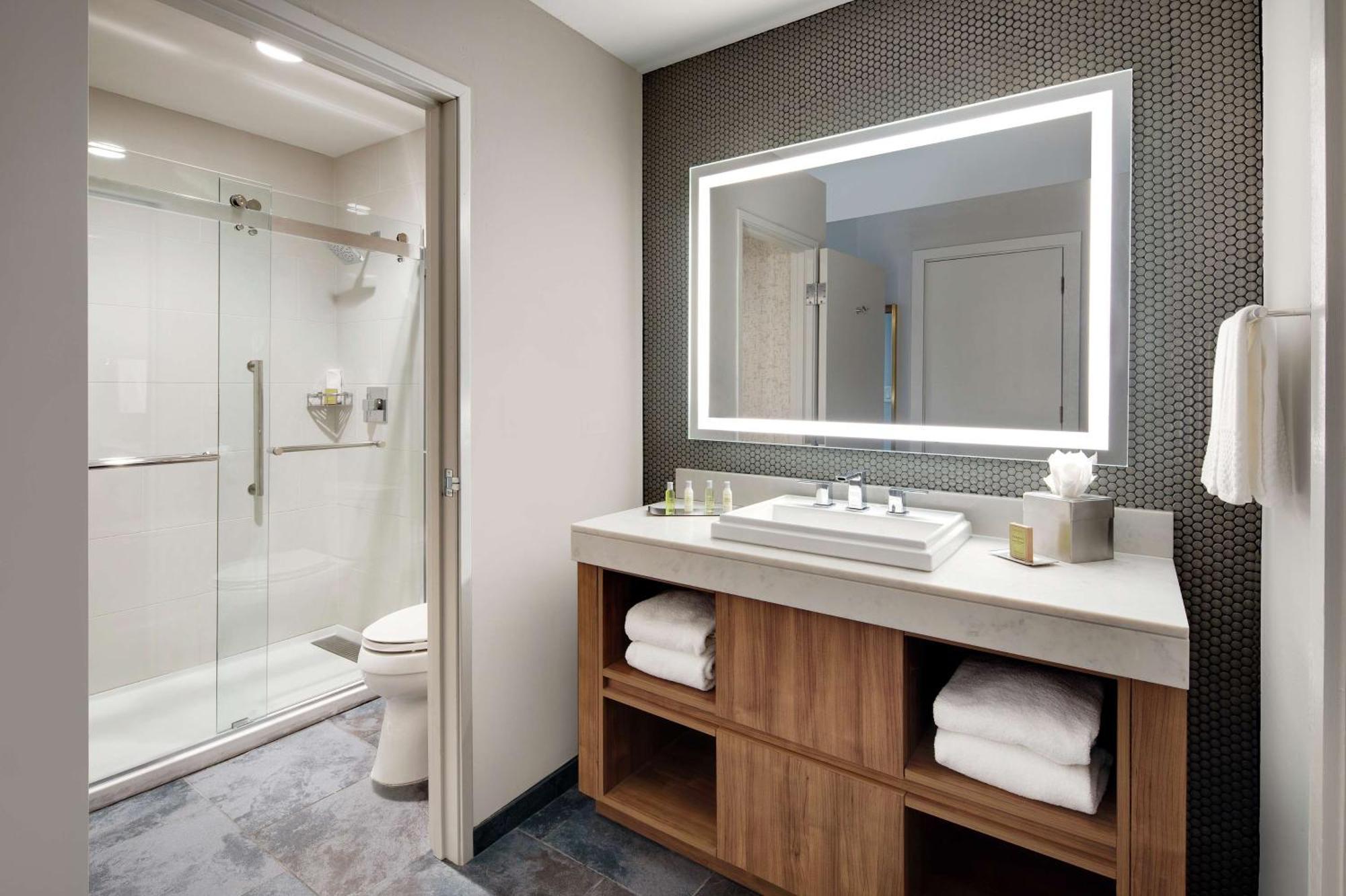 Highline Vail - A Doubletree By Hilton Hotel Buitenkant foto